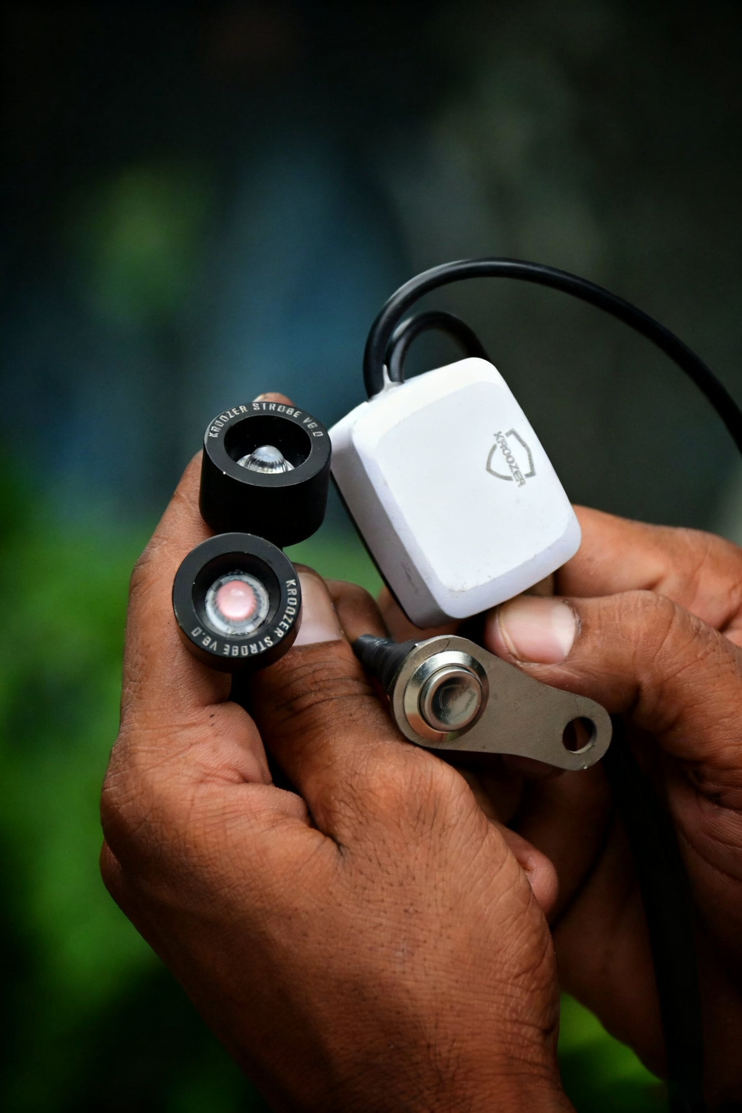 Strobe Light Universal Type - Plug and Play