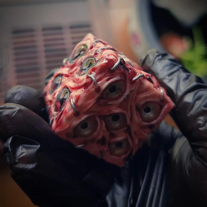 Realistic Eyeball Dice – Unique Creepy Design | High-Quality Dice for Collecting and Gaming