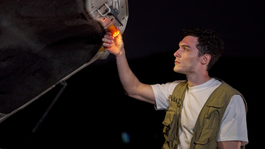 Portable 3-in-1 Air Pump with Camping Light β Compact & Powerful