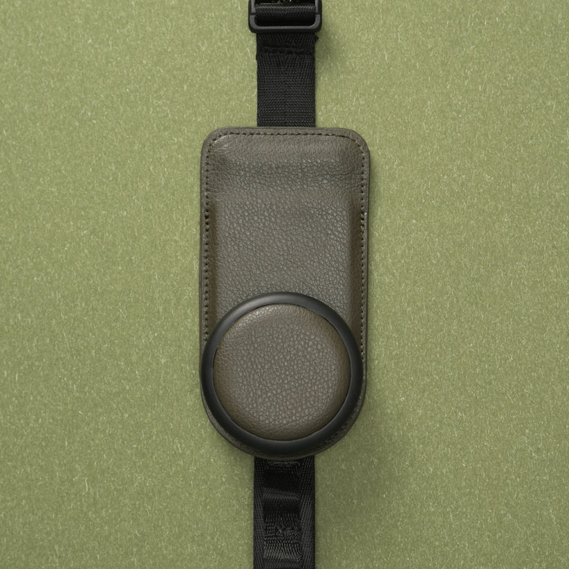 Minimalist Wallet with Sustainable Materials – Compact & Durable Design