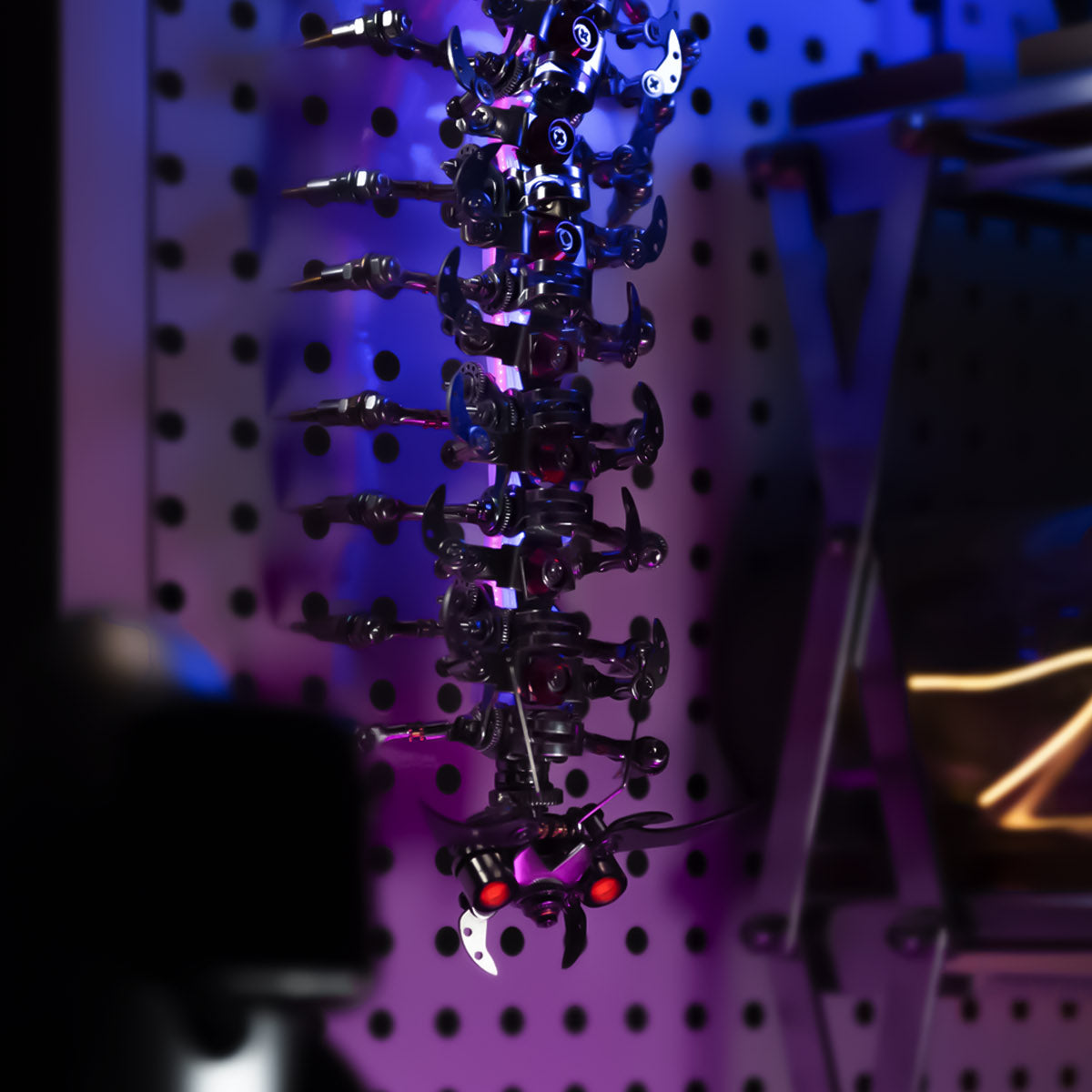 Nebulipedes Assembly Kit – Sci-Fi LED Mech Model, Dual-Color Glow