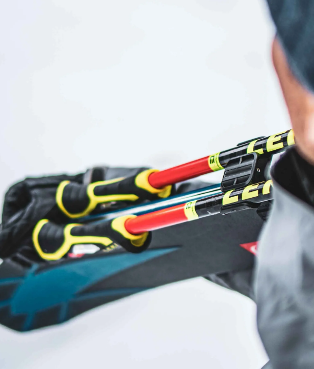 Pocket-Sized Ski Carry Clip