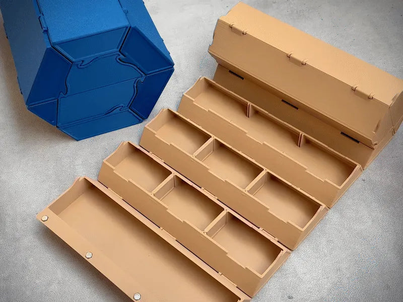 Roll-Up Storage Box – Compact 3D Printed Triangular Organizer