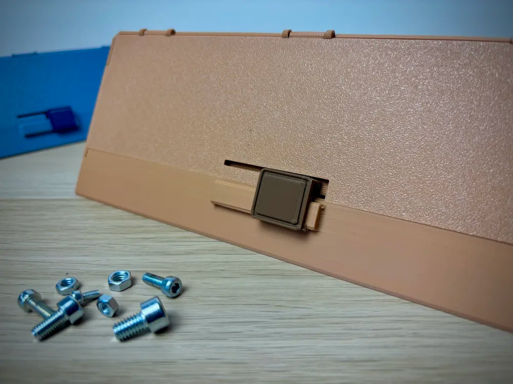 Roll-Up Storage Box – Compact 3D Printed Triangular Organizer