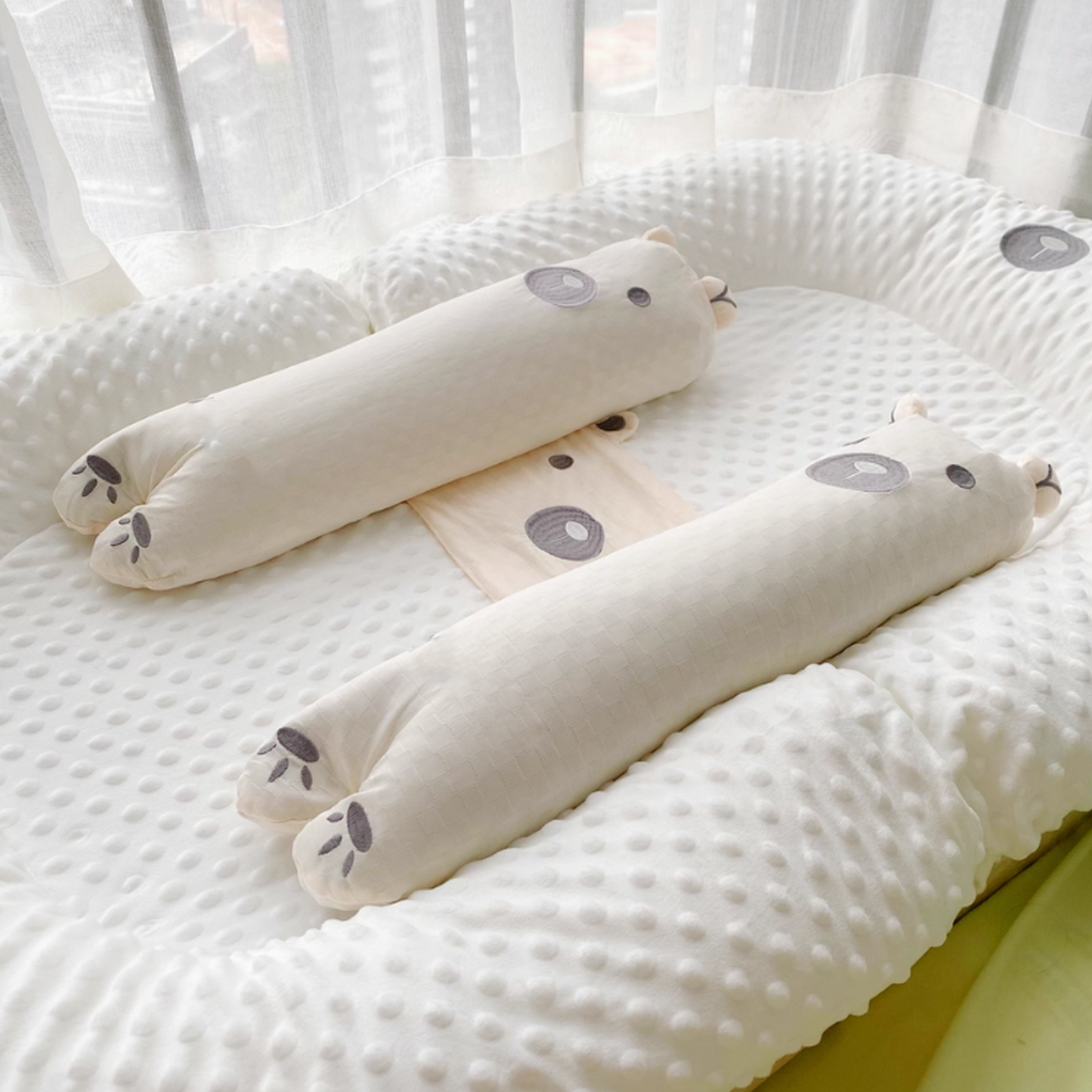 Buckwheat baby pillow to prevent startle reflex