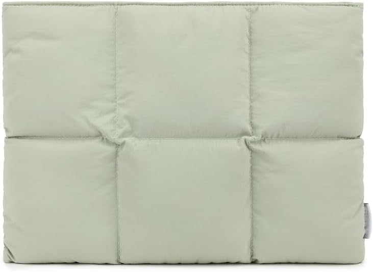 Fluffy Laptop Sleeve – Quilted Puffer Case for Women | Compatible with MacBook Pro 16