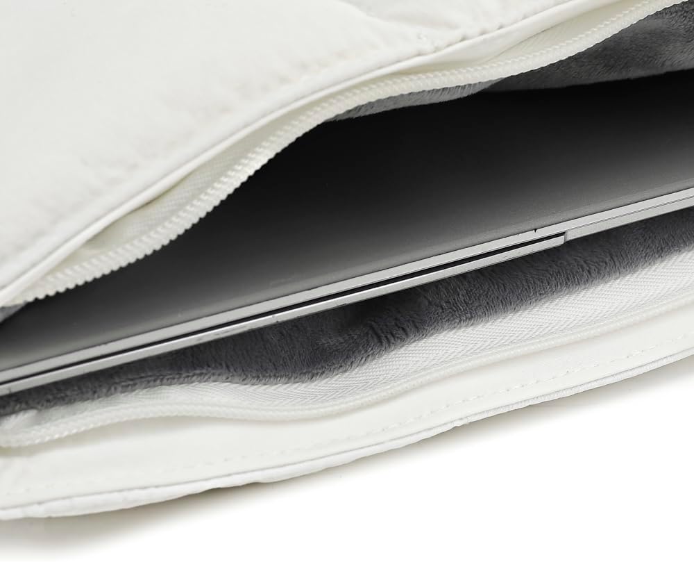 Fluffy Laptop Sleeve – Quilted Puffer Case for Women | Compatible with MacBook Pro 16