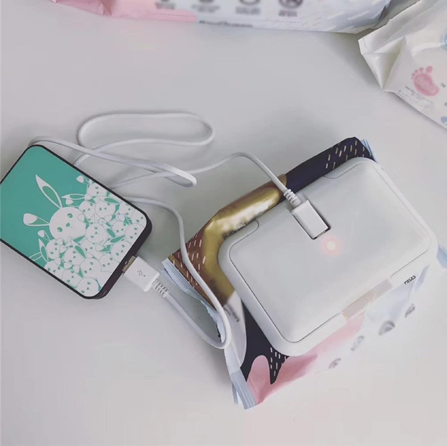 USB Baby Wet Wipe Warmer – Portable Heated Dispenser for Home & Car