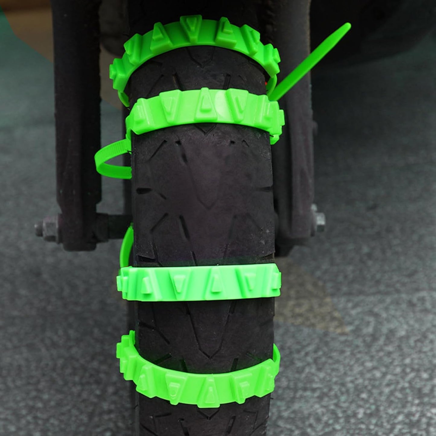 Universal Anti-Slip Tire Chains – 10PCS Nylon Snow Chains for Motorcycles & E-Bikes