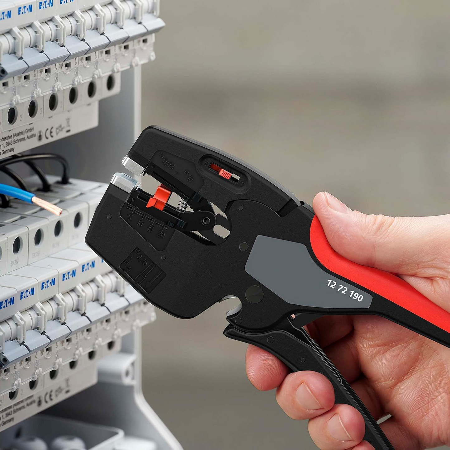 Multifunctional Electrician Tool – Crimping, Stripping & Cutting in One