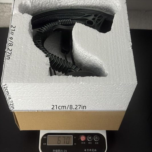 Xenomorph  Alien Desk Lamp