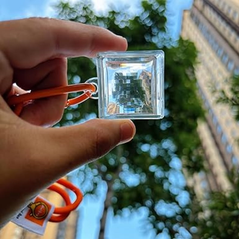 Pixel Filter Keychain – Minecraft-Style Mosaic Mirror On the Go