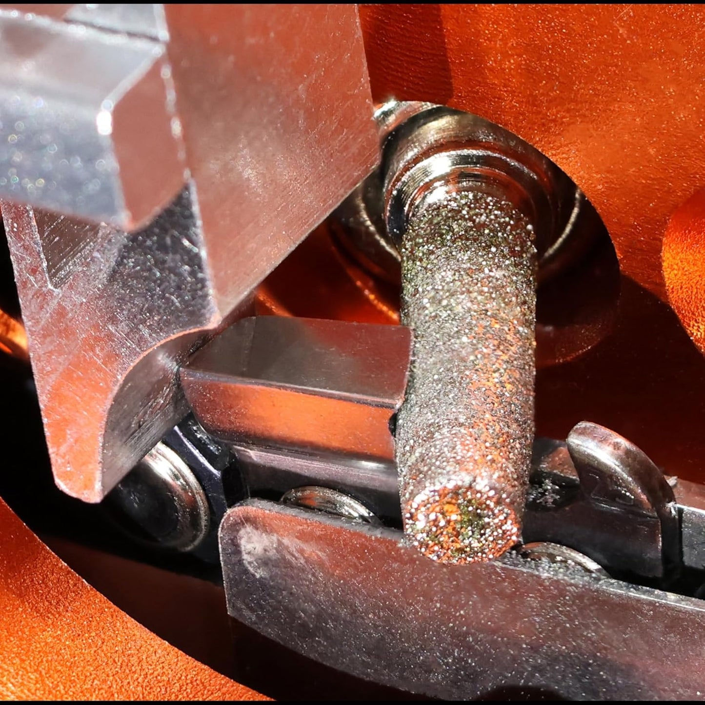 Chainsaw Sharpener – 5 Grinding Heads, Portable Manual Crank Chainsaw Sharpener