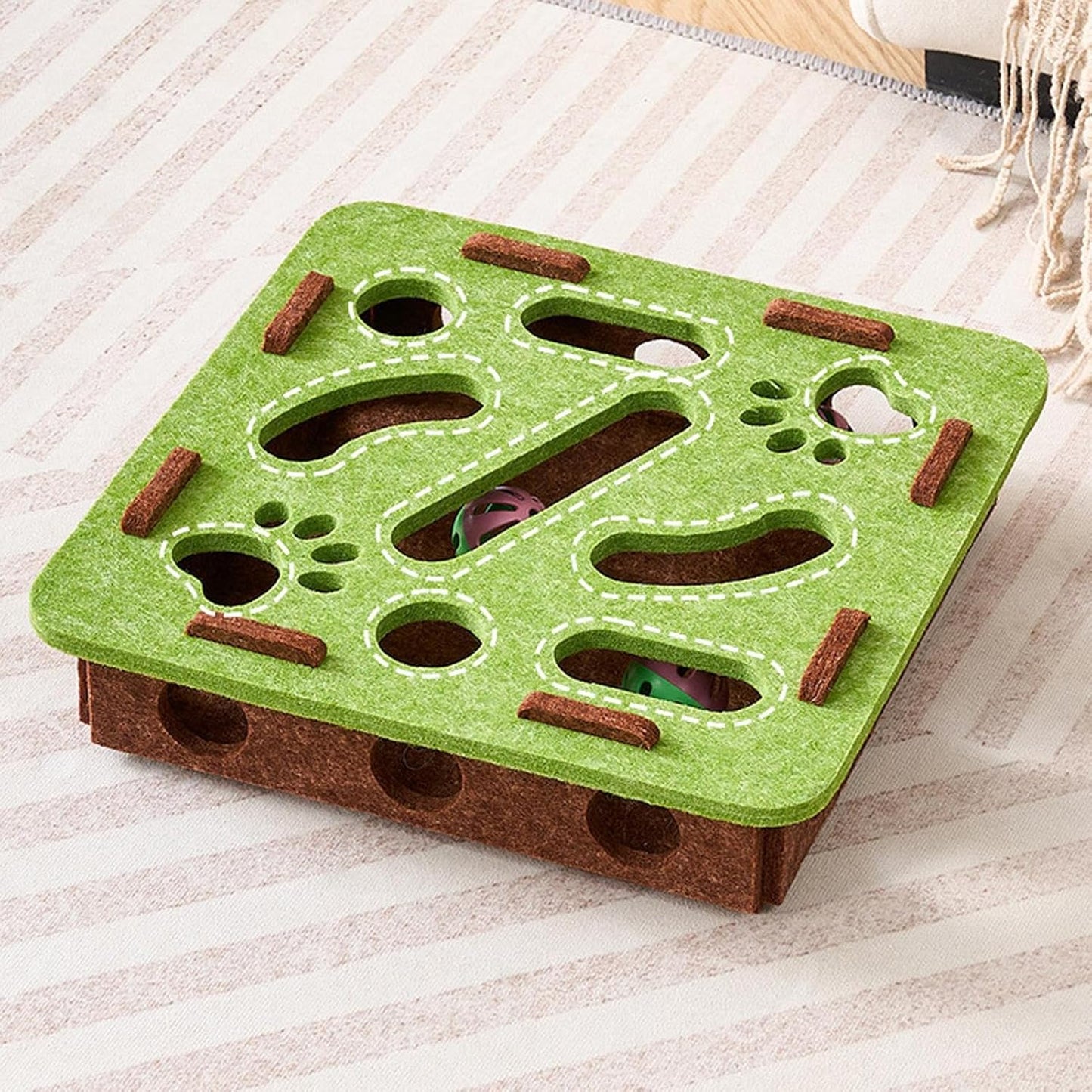 Cat Puzzle Toy – Interactive Scratching & Bell Maze Game