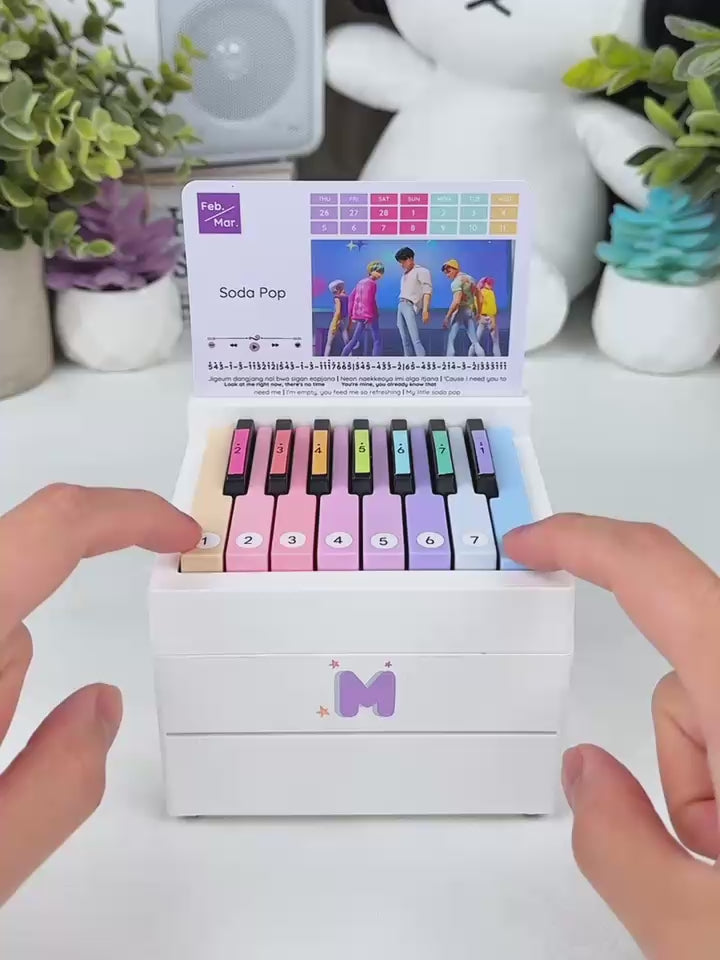 2026 KPOP Demon Hunters Mini Piano Desk Calendar – Music-Themed Creative Decoration