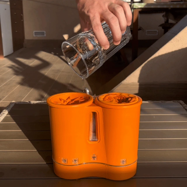 4-in-1 Automatic Dog Paw Cleaner – Effortless Pet Paw Cleaning Solution