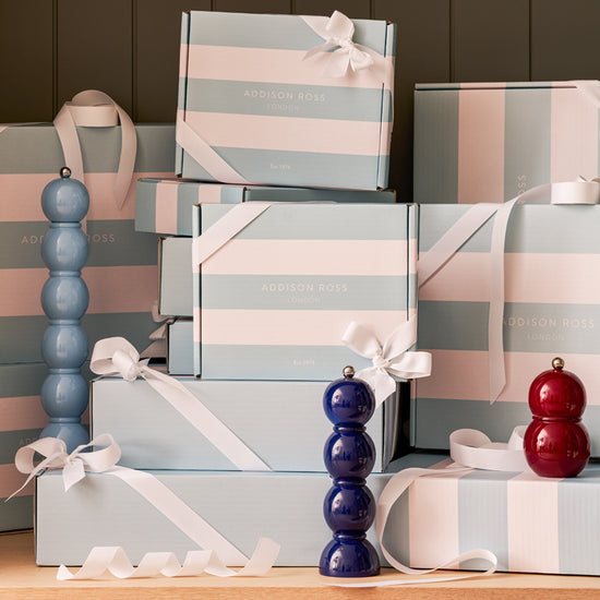 Chambray Blue Lacquer Salt or Pepper Grinder – Elegant and Functional Table Accessory