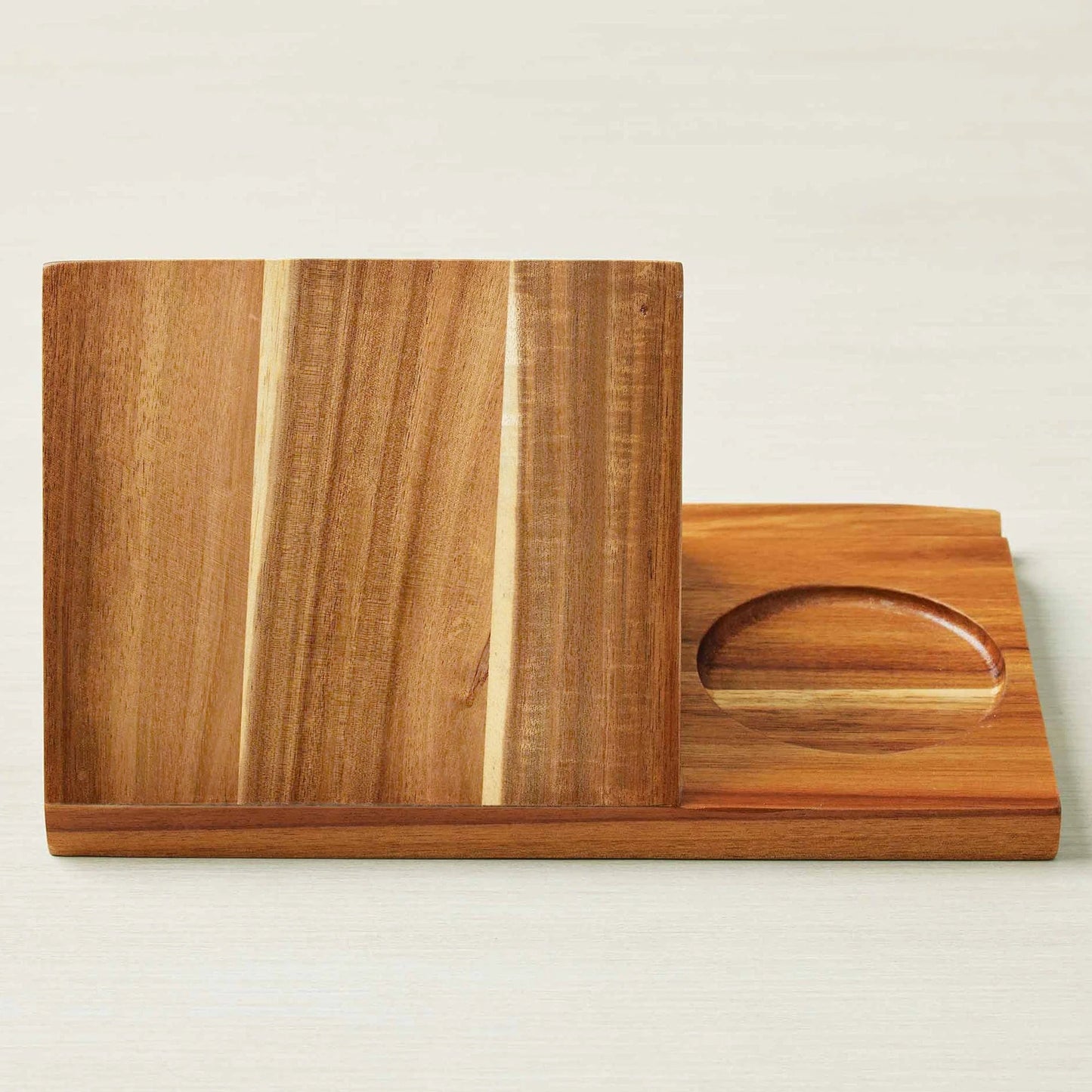 Sleek Wooden Reading Valet Organizer – Stylish Desk Storage for Books, Mugs & Pens