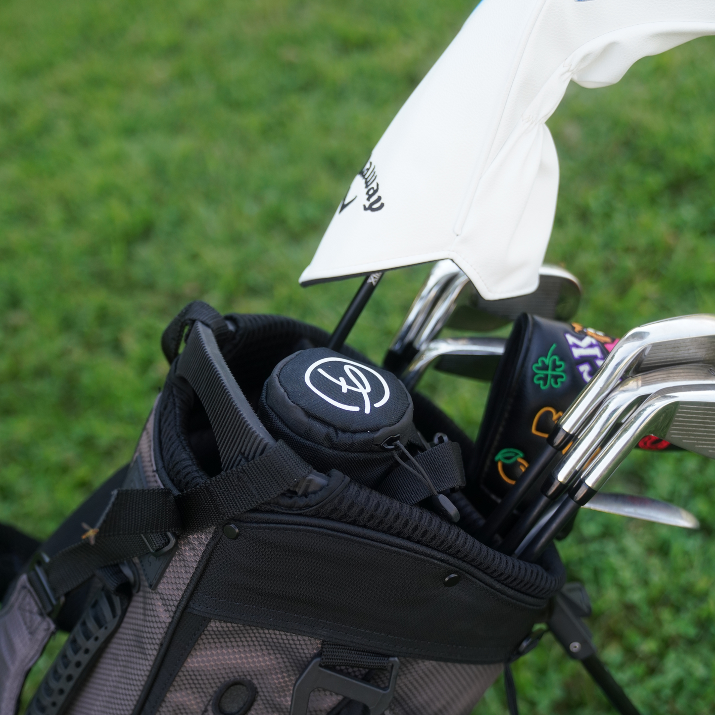 Golf Can Cooler Bag – Keep Drinks Cold on the Course