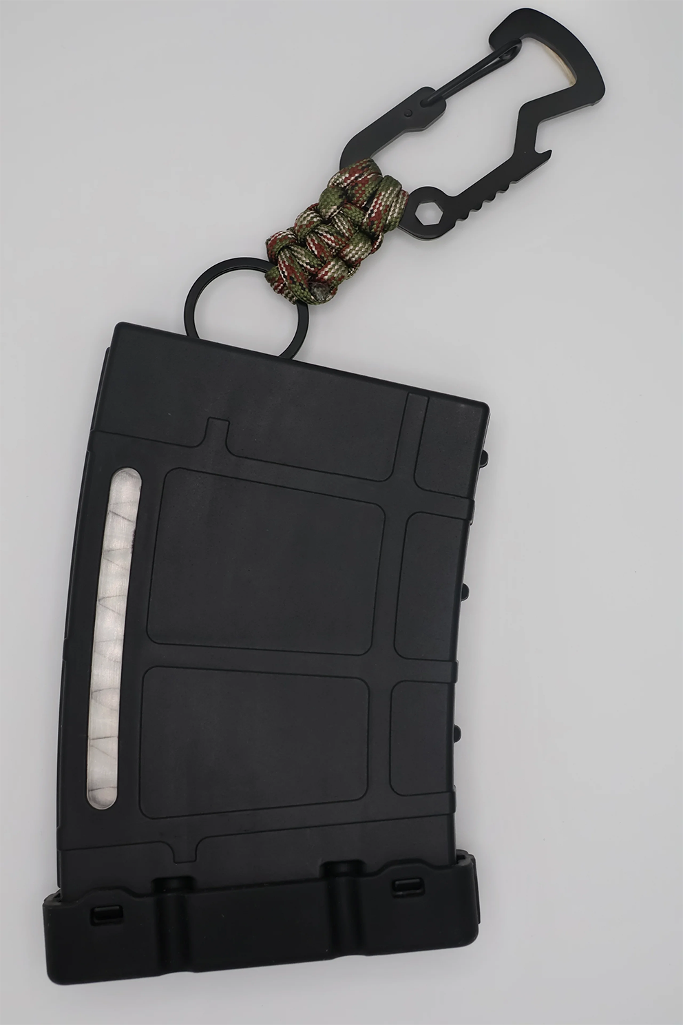 Golf Tee Dispenser – Convenient Paracord Clip Design