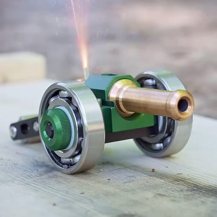 Miniature Cannon Collectible – Exquisite Handcrafted Metal Artwork