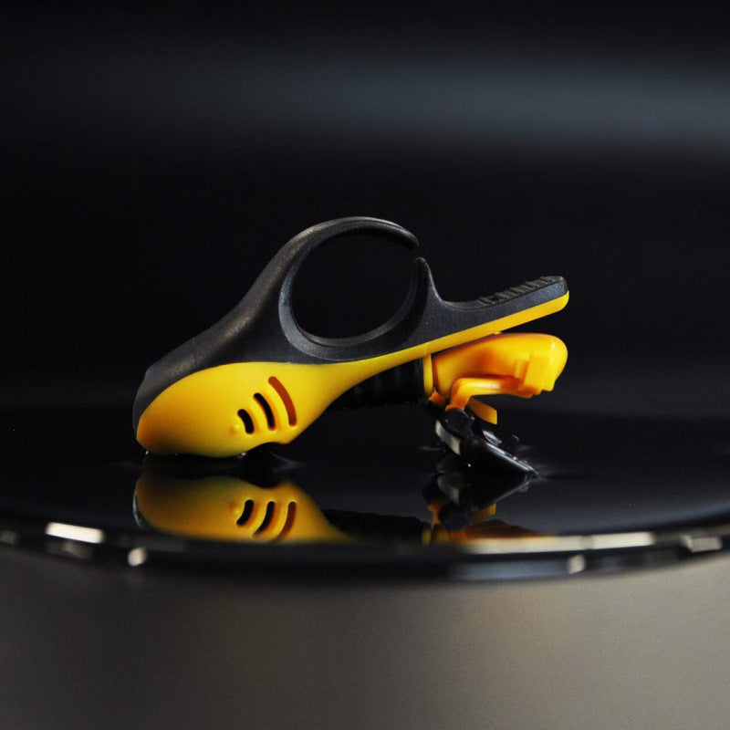 Motorcycle-Style Razor – Unique Men’s Shaving Tool