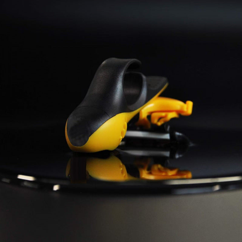 Motorcycle-Style Razor – Unique Men’s Shaving Tool