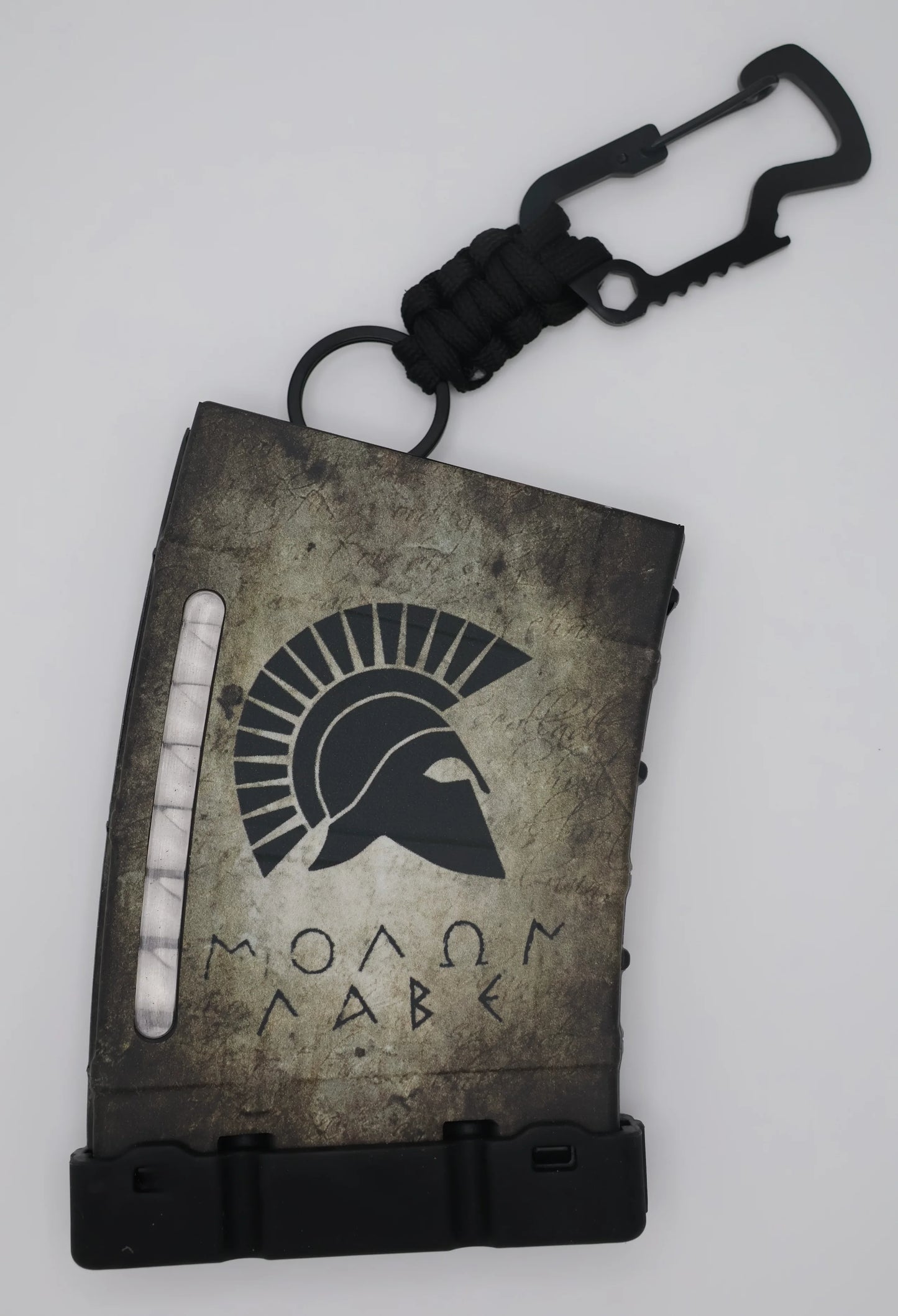 Golf Tee Dispenser – Convenient Paracord Clip Design