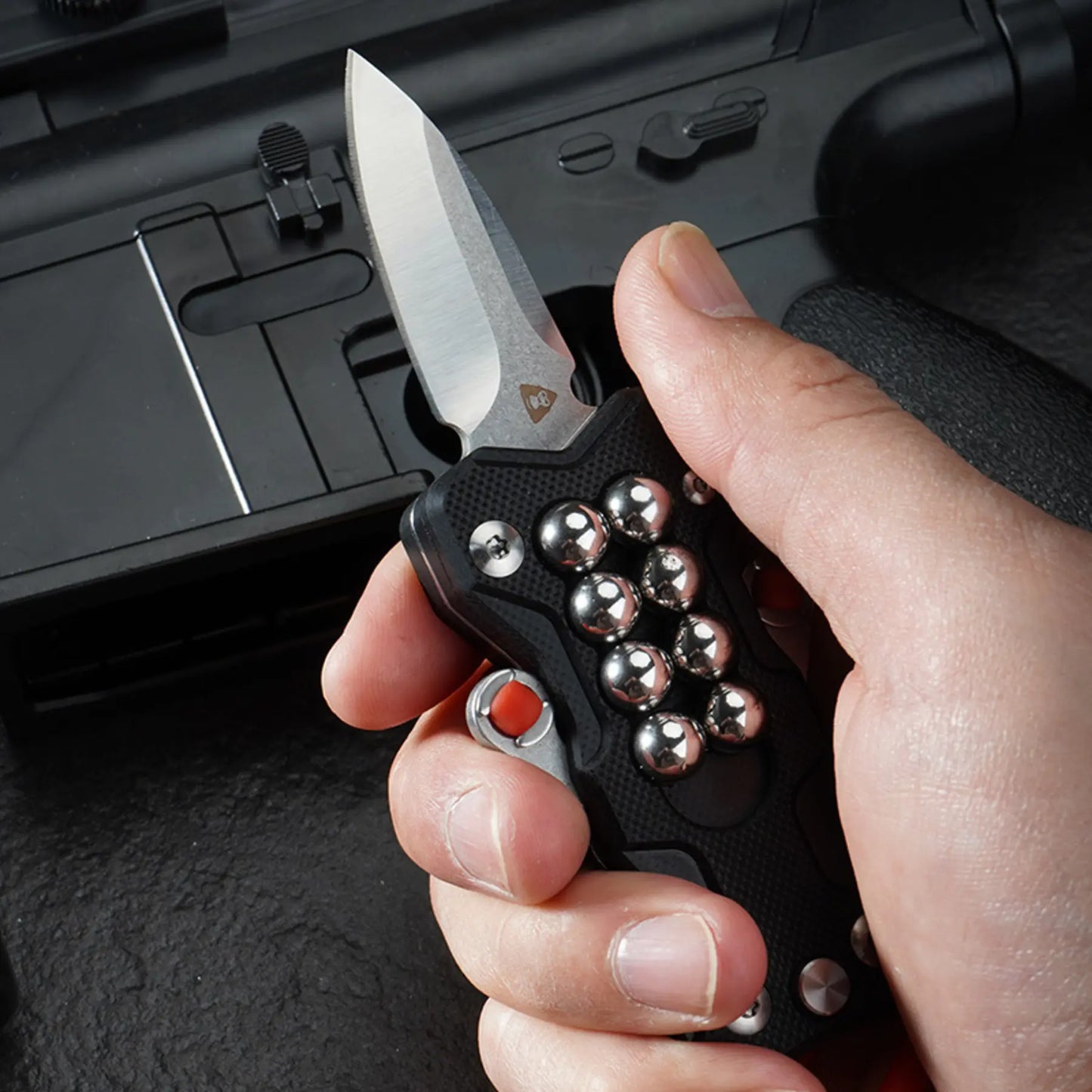 New G10 Handle Slingshot Folding Knife – Compact, Durable, and Multi-Functional