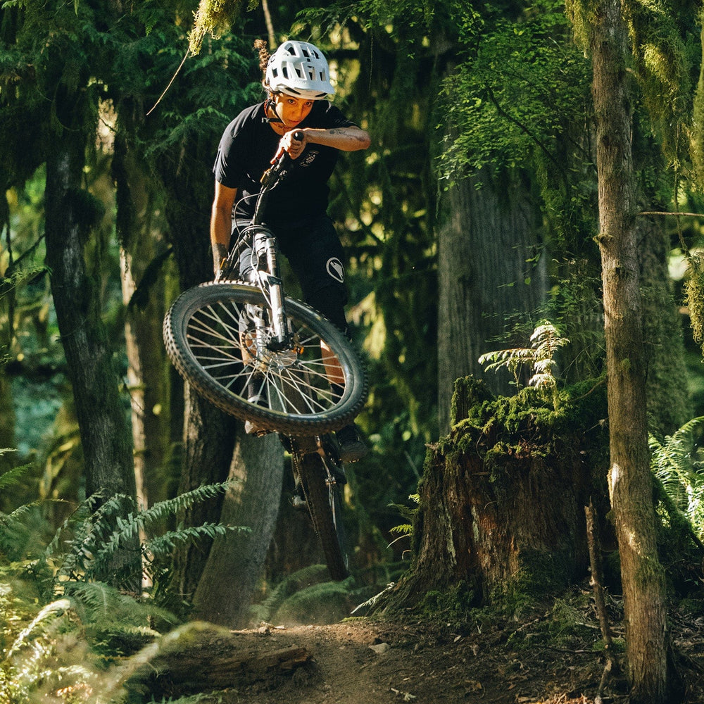 Clipless Pedals – Precision Control and Power for Muddy Trails