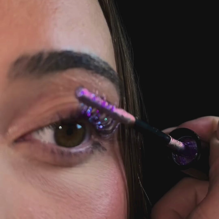 Colorful 3D Mascara – Hypnotic Multicolor Volume Effect