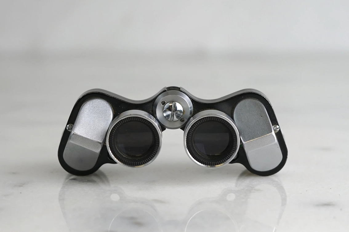 6X Compact Binoculars – Vintage Precision for Every Occasion