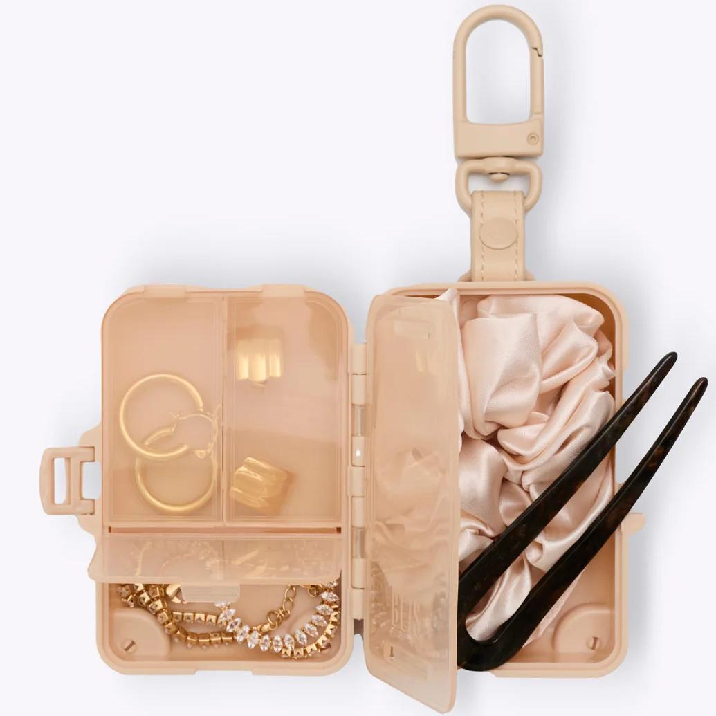 Mini Travel Case Keychain – Compact & Stylish On-the-Go Storage