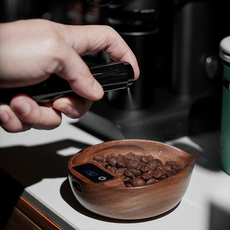 Walnut Coffee Scale – Precision Brewing with Natural Elegance