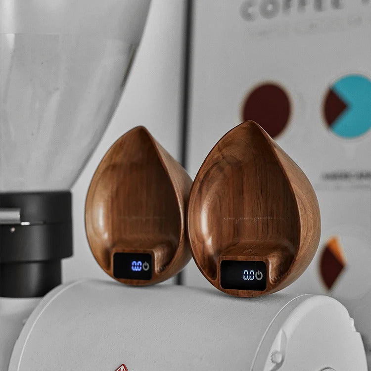 Walnut Coffee Scale – Precision Brewing with Natural Elegance