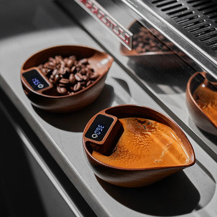 Walnut Coffee Scale – Precision Brewing with Natural Elegance