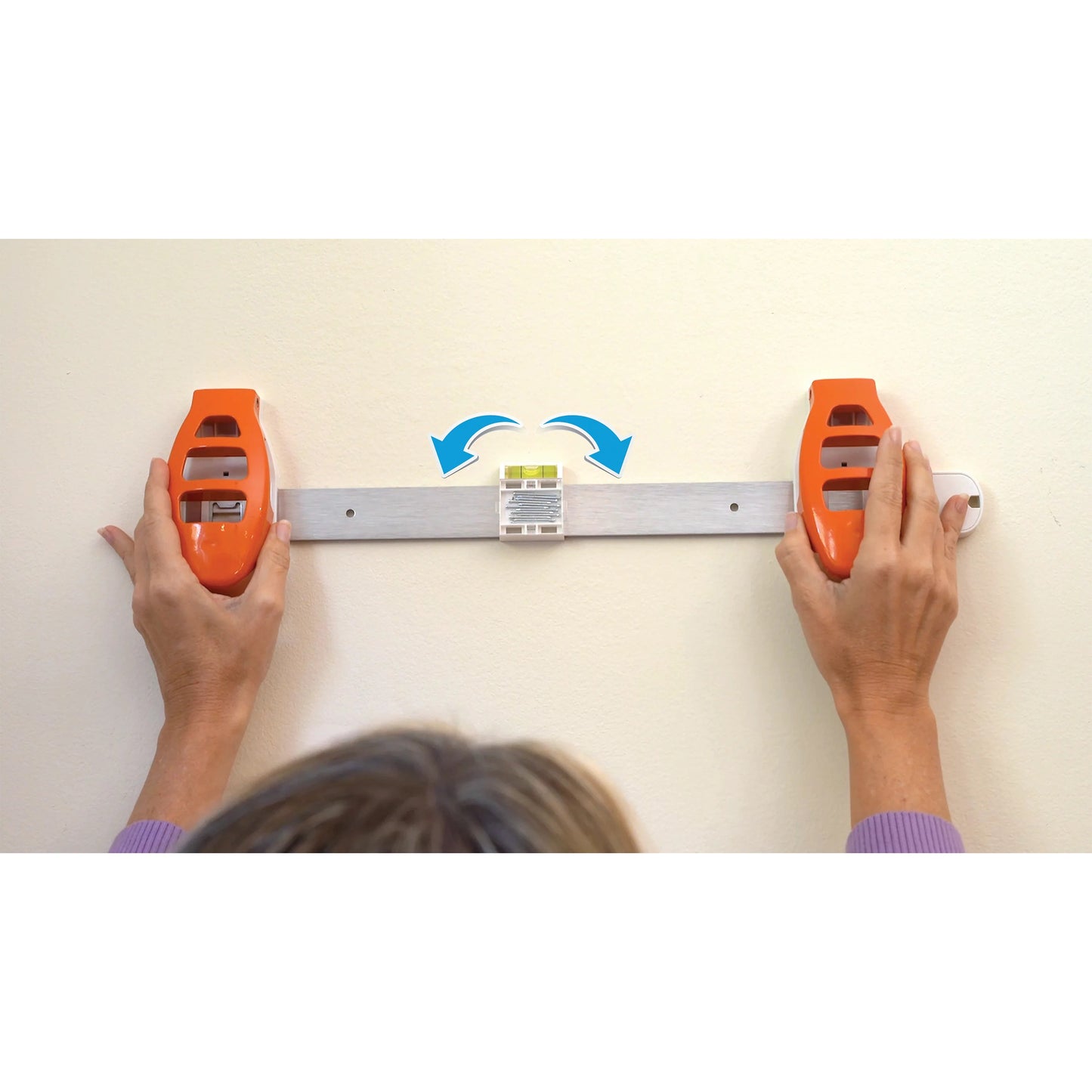 All-in-One Hammer, Level, and Measuring Tool – Easy Wall Mounting Solution