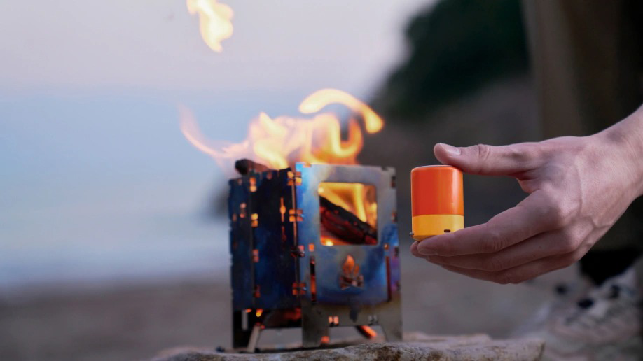 Portable 3-in-1 Air Pump with Camping Light – Compact & Powerful