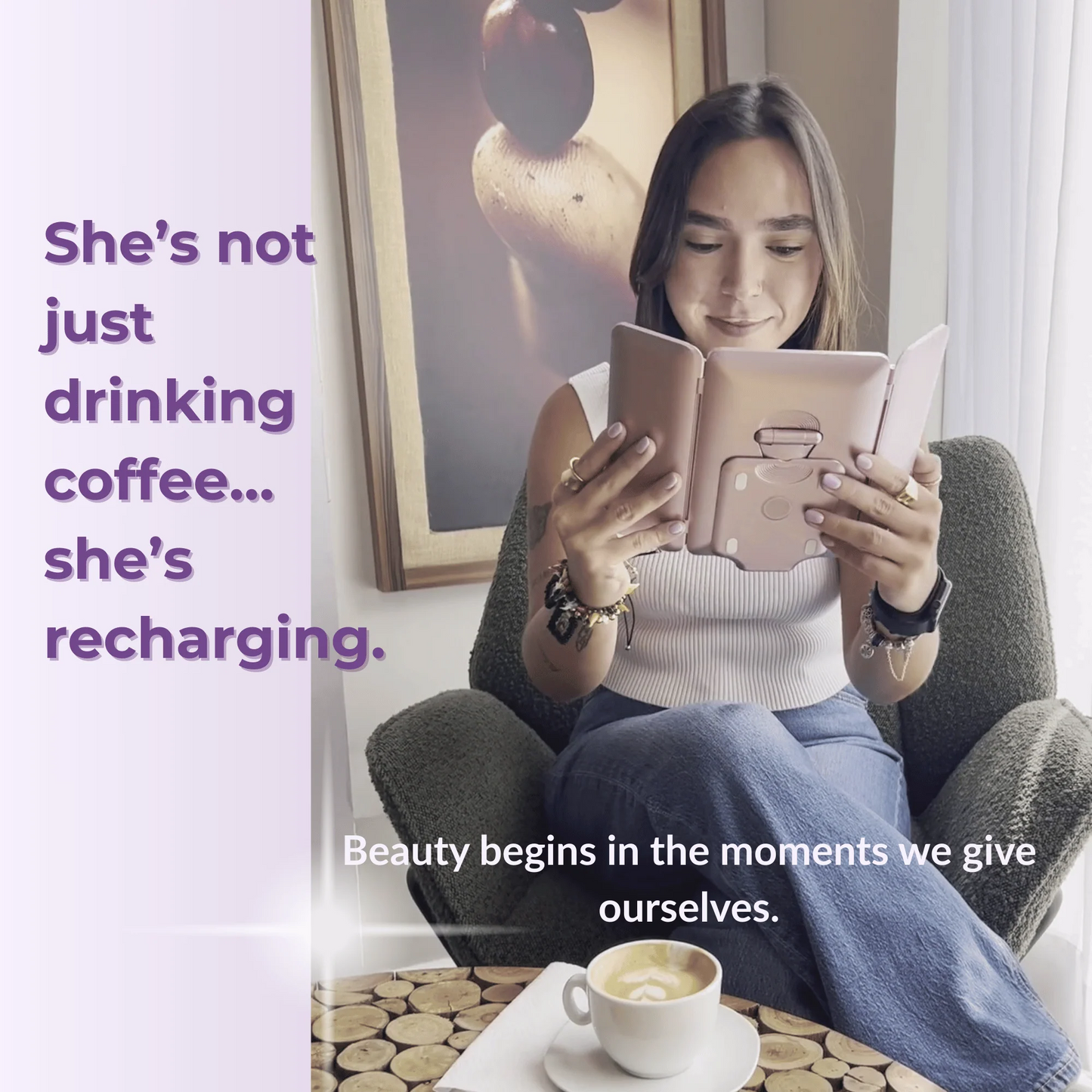 Compact Travel Mirror with LED Lights – Rechargeable & Stylish