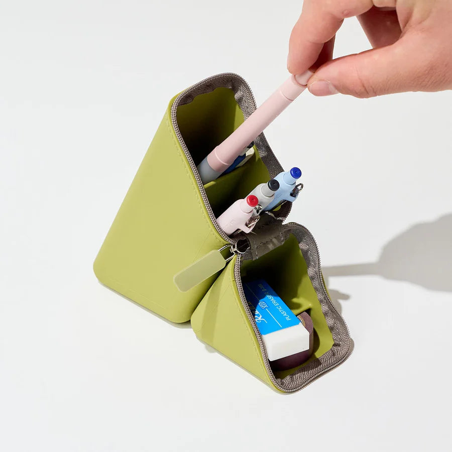 Silicone Magnetic Pencil Holder – Portable Desk Organizer with 60° Divider & Pocket