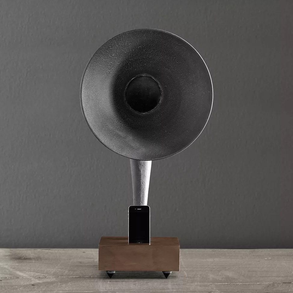 Vintage Phonograph – Walnut Stand for iPhone Models with Acoustic Horn Speaker