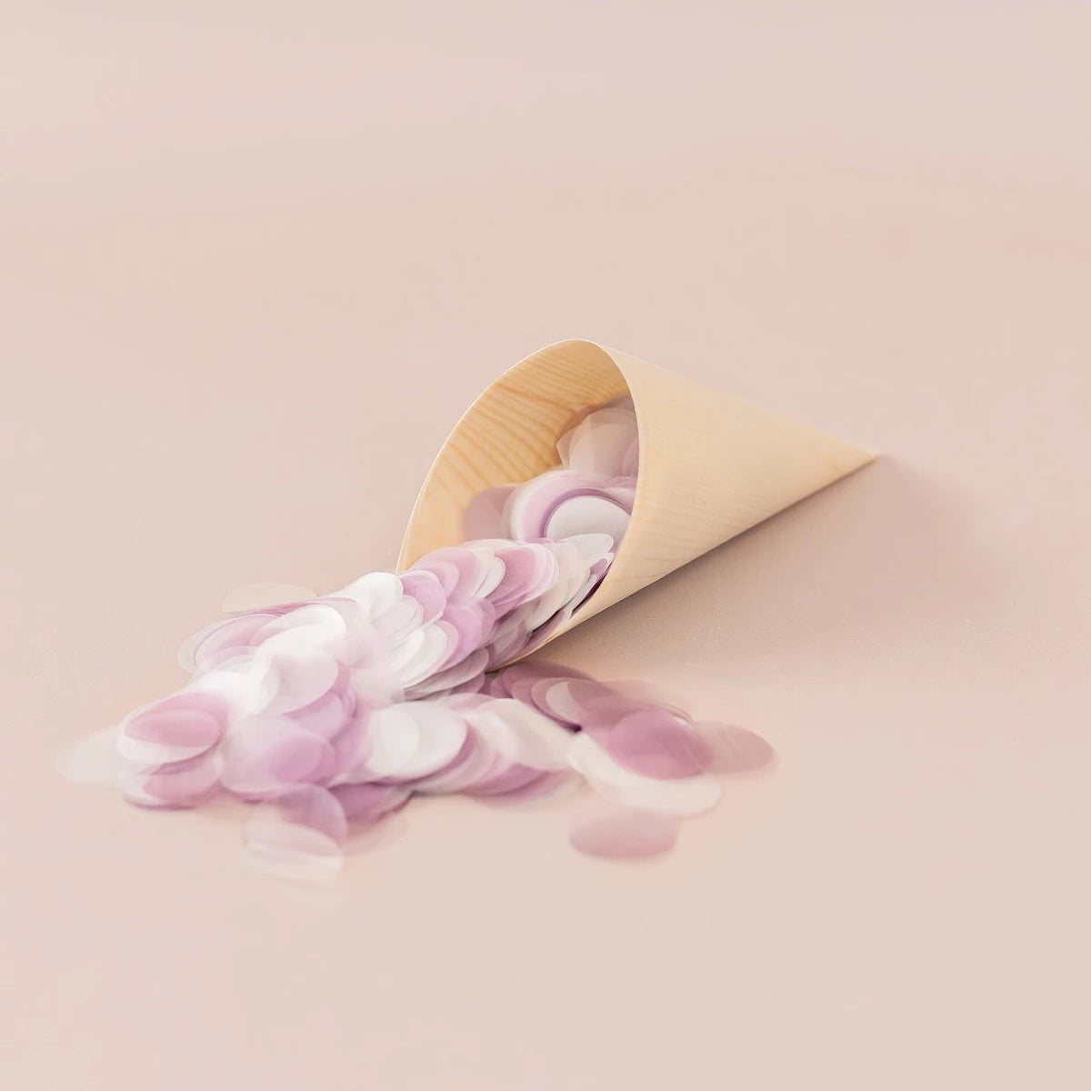 Ultimate Confetti Set – Round Shape (Cones, Confetti & Trays)